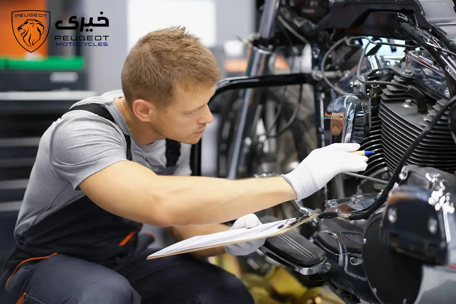 روغن سوزی موتورسیکلت نمایندگی موتورسیکلت پژو خیری ۱۱۱۷